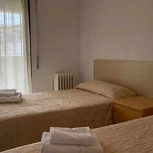 Residencia Universitaria Pare Claret Albergue Girona