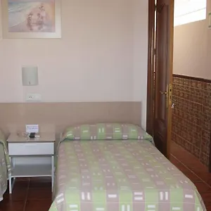 https://hostal-beatriz.hotelsinnerja.org